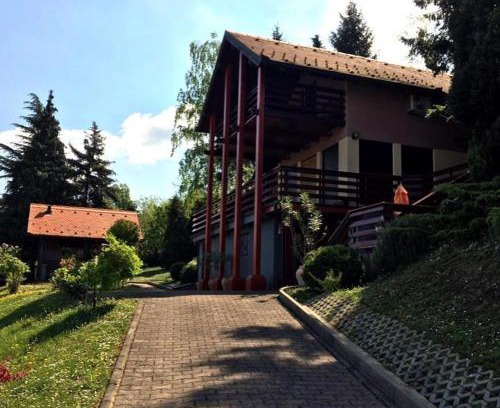 Aljmas House | Queen of Danube