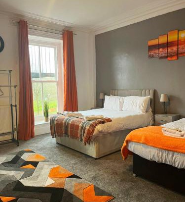 Rhiwbryfdir Hotel | Queens Hotel