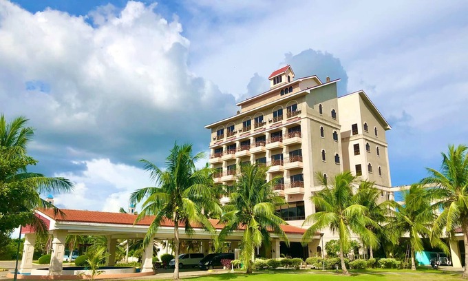 Medellin Hotel | Queens Island Golf and Village