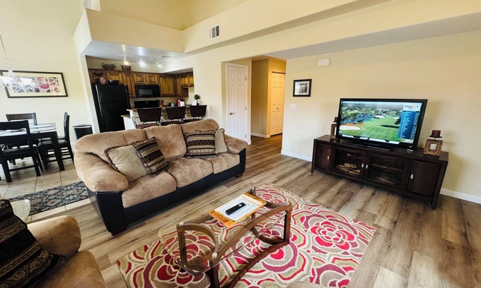 Mesquite Condo | Queens Landing by Mesquite Vacation Rentals with Private Balcony and $510 in free daily activities