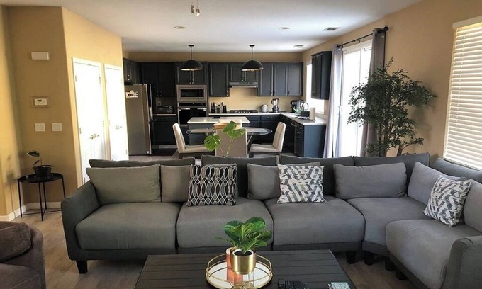 Antioch House | Quiet 1-Bed Room and Private Bath - Ideal for Travel Nurse