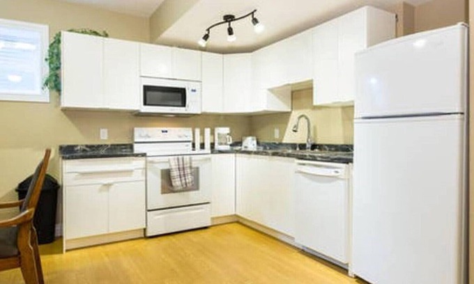 West Edmonton House | Quiet 3BR Suite In Upscale Area By River Ravine Near WEM, Quick Access Henday!