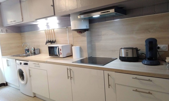 Convention Apartment | Quiet and central apartment in NARBONNE (Occitanie) Furnished accommodation Classified 2*.
