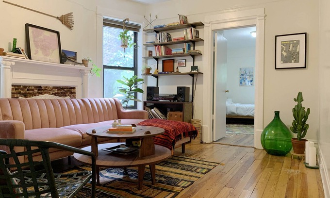Crown Heights Apartment | Quiet and Clean Apartment in Crown Heights