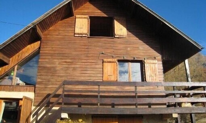 Allos Ski Chalet | Quiet and comfortable chalet in the heart of mercantour