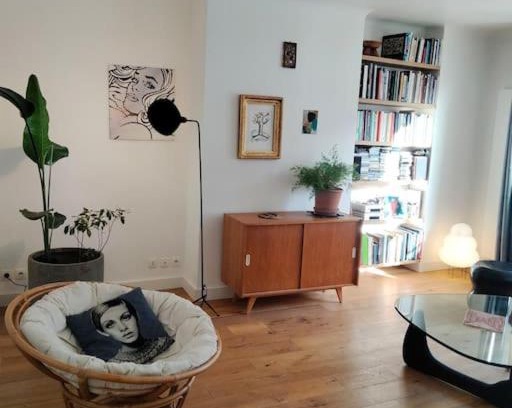 Quartier Saint-Ambroise Apartment | quiet and very central apartment