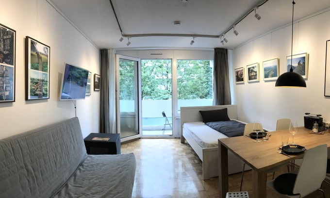 Neuschwabing Apartment | Quiet apartment in lively Schwabing