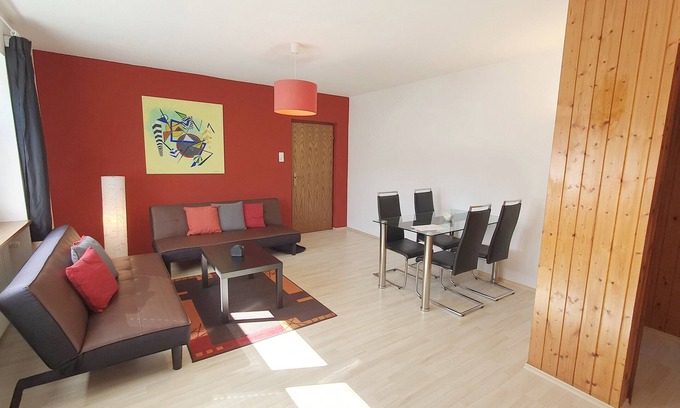 Brasselsberg Apartment | Quiet Apartment, temporary living in Kassel, right by the Bergpark