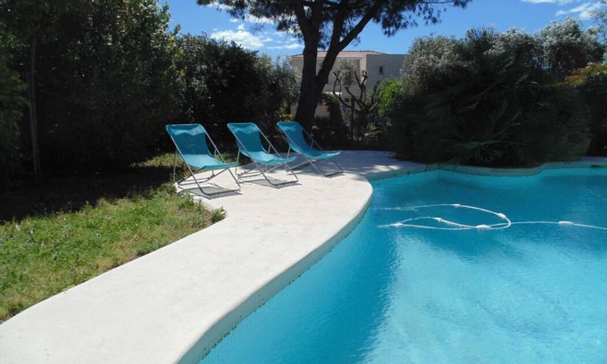 Lattes House | Quiet apartment with private pool close to all amenities