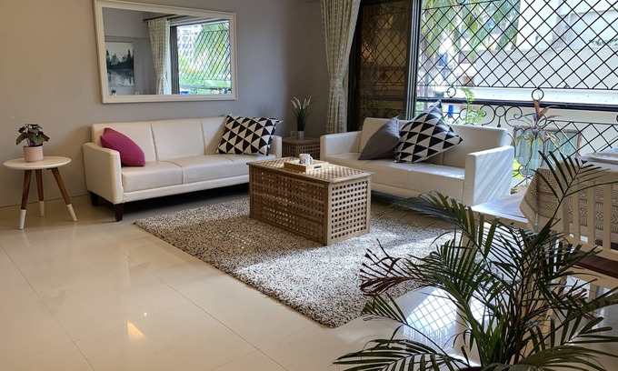 Prabhadevi Apartment | ✪Quiet Bandra 3 bedroom ✪Balconies✪Walk to Ocean✪