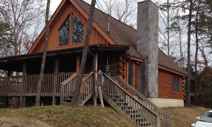 Sevierville Cabin | Quiet cabin located in the Douglas Lake Resort