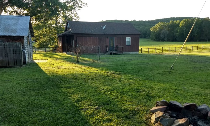 Vulcan Cabin | Quiet Cabin Retreat adjoining Sam A Baker State Park