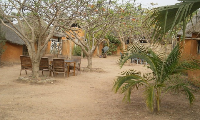 Banfora House | Quiet campsite located in the bush, near the Karfiguéla Waterfalls.