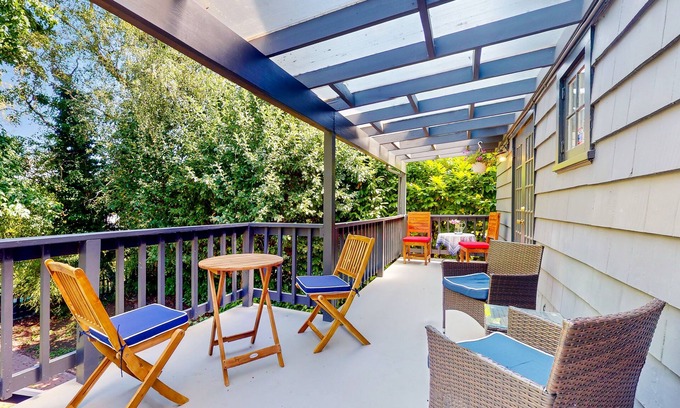 Montlake House | Quiet city escape with patio and gas grill, close to parks, shops and resturants