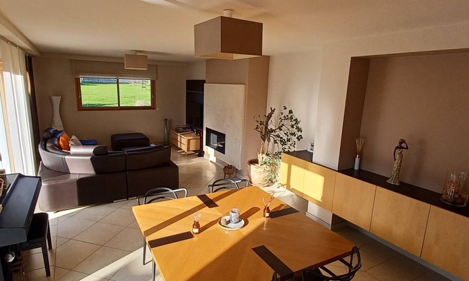 Langrolay-sur-Rance House | Quiet, cosy family home 5 minutes from the Rance river