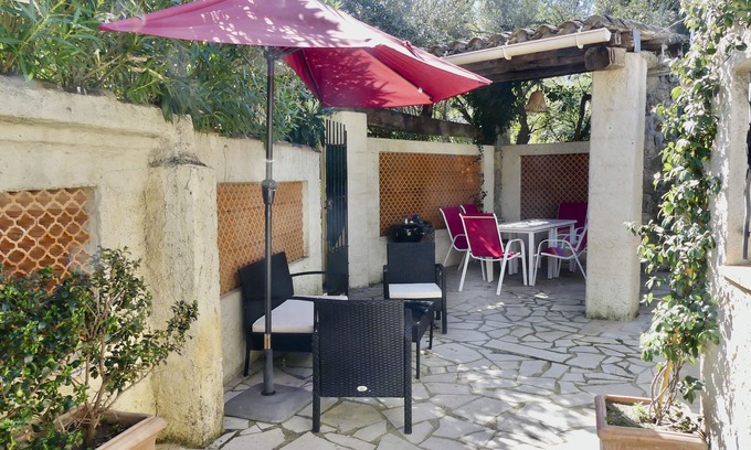 Mandelieu-La-Napoule House | Quiet cottage close to the sea
