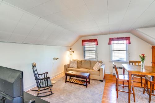 Hudson Apartment | Quiet Country Living Farmhouse Apt Near Hudson!