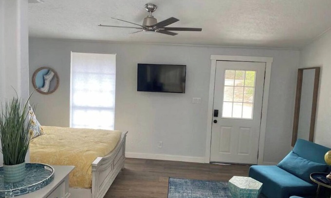 Canyon Lake Apartment | Quiet & Cozy Oasis- Pet Friendly/Near Boat Ramp/Private Patio