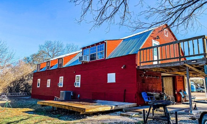 Brackettville Other | Quiet Crystal Creek Ranch Bunkhouse with large private pond