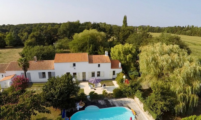 Sallertaine House | Quiet family cottage between sea and marsh!