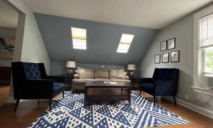 Oak Park House | Quiet, family getaway. Puppers welcome!