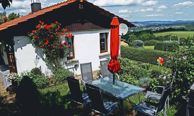 Langewiesen House | Quiet Getaway near Ilmenau
