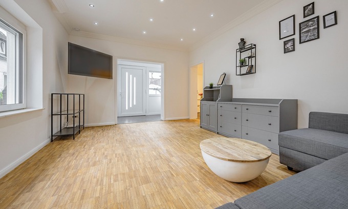 Lurup House | Quiet house near arena & stadium with parking facilities - AC Hanse Hosting