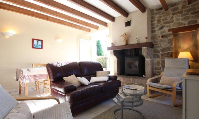 Reville Cottage | Quiet house near the sea in Réville, pets allowed