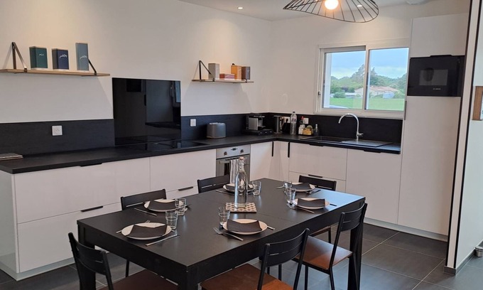 Salles-en-Toulon House | Quiet house near Vienne