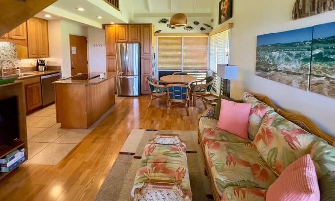 Maunaloa Condo | Quiet & Immaculate Molokai Condo, 2nd Floor End Unit, Ocean Views + Free Car