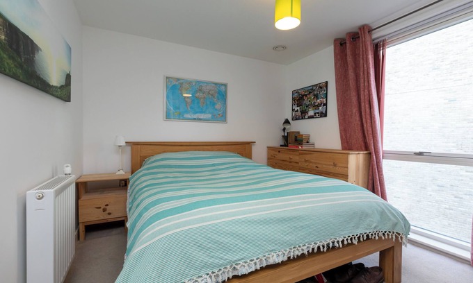 East Walworth Apartment | Quiet modern flat close to Londons top attractions