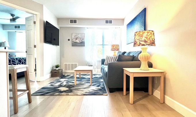 Sandestin Condo | Quiet & peaceful 1 Bedroom, Walk to shops & restaurants, beach 5 min. away!