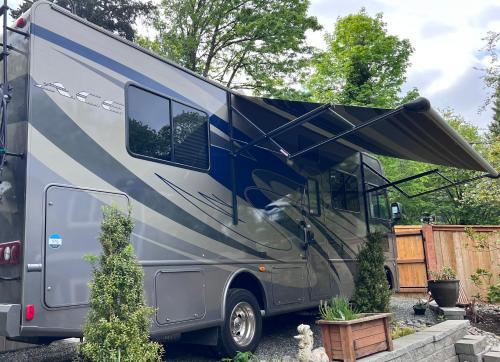 Rainier Valley House | Quiet Peaceful Backyard Class-A RV Near Airport