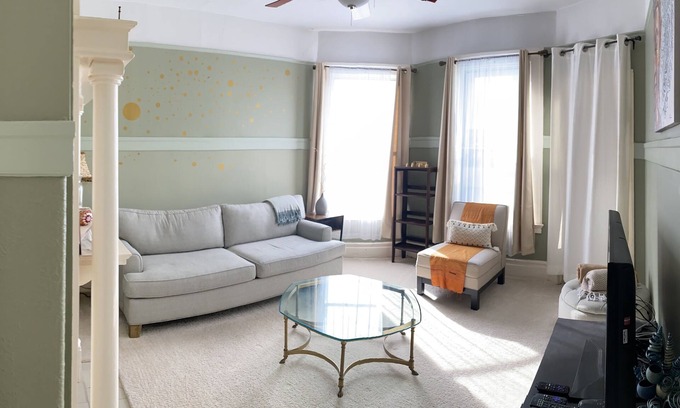 Downtown San Francisco Apartment | Quiet & private retreat in the heart of downtown SF, centrally located in SOMA.