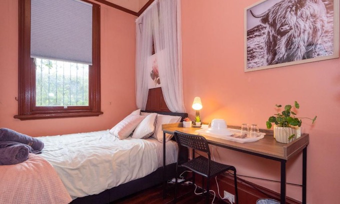 Strathfield House | Quiet Private Room In Strathfield 3min to Train Station