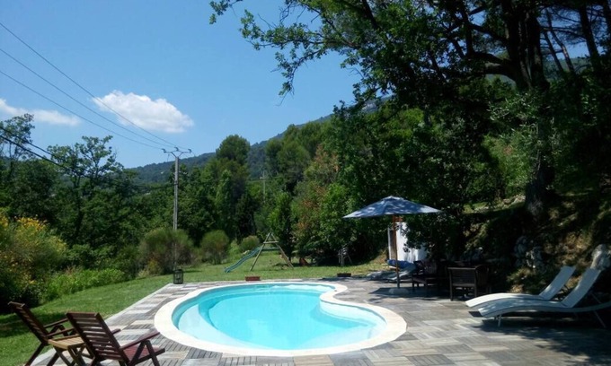 Seillans House | Quiet Provencal farmhouse with pool on the French Riviera