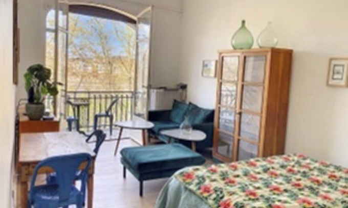 Thermal Apartment | Quiet, refined studio with loggia, in the heart of town, overlooking the parks.