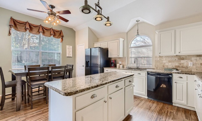 North Richland Hills House | Quiet, Spacious Pool Home - 20 Mins to DFW Airport