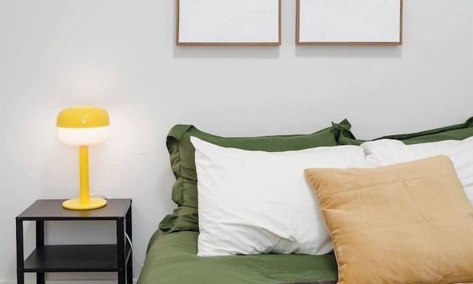 Burnaby Condo | Quiet Stay Near Metro-town - 1 bed