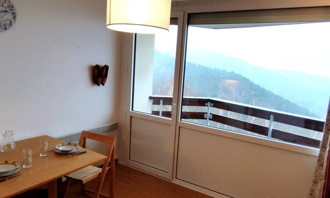 Prapoutel Apartment | Quiet studio cabin in Adrets-Prapoutel, 4 pers, 350 m from ESF