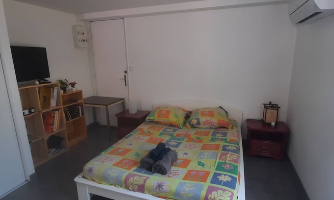 Le Pradet Apartment | Quiet studio 25