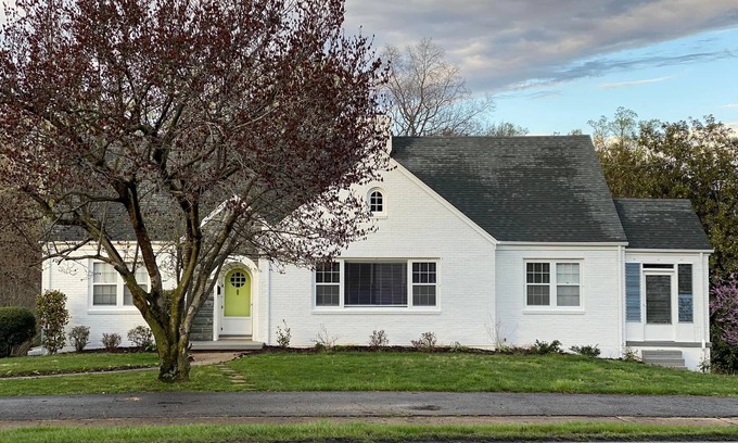 Boonsboro House | Quiet, Tastefully Decorated 3 BR/2 Bath Home Close To Everything