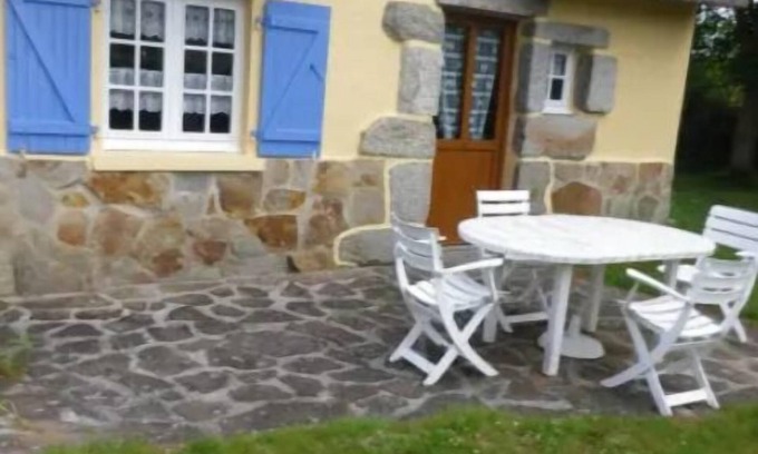Tregunc House | Quiet vacation cottage