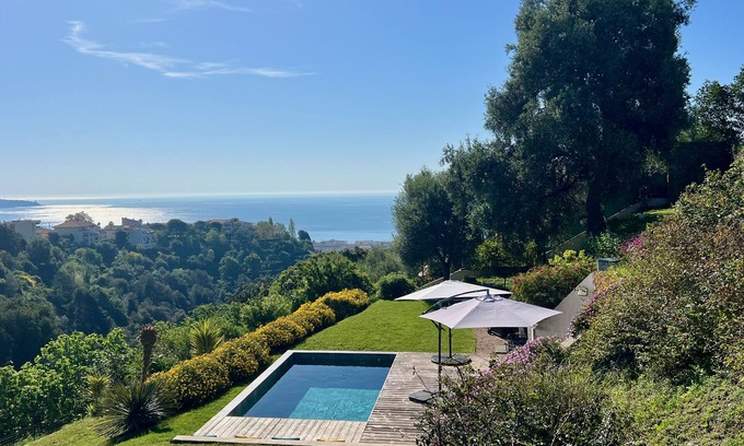 Ventabrun Villa | QUIET VILLA, SEA VIEW, LARGE GARDEN, HEATED POOL