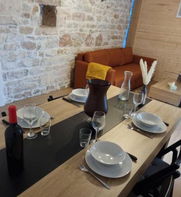 Quincey House | Quincey Village House