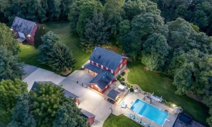 Heath House | Quint Farmhouse