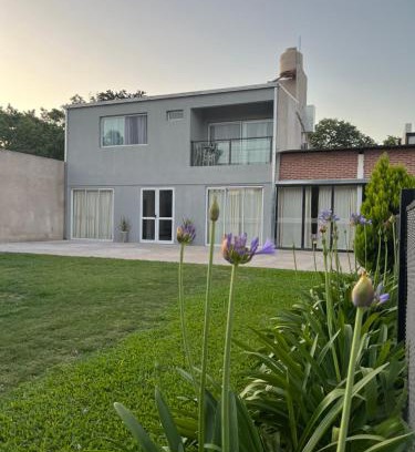 San Nicolas de los Arroyos House | Quinta Buena Vibra