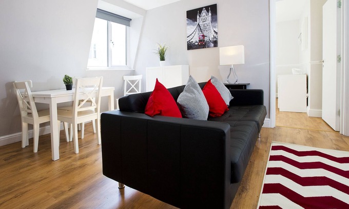 Paddington Apartment | Quintessential Mews Flat