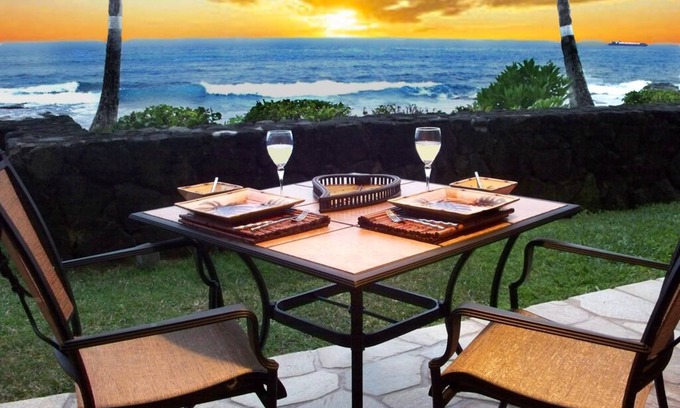Kailua-Kona Condo | Quite Simply THE BEST Kona Reef Oceanfront.