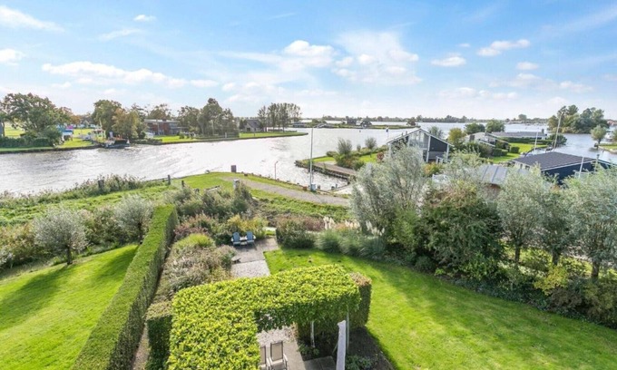Grou House | Quo Vadis